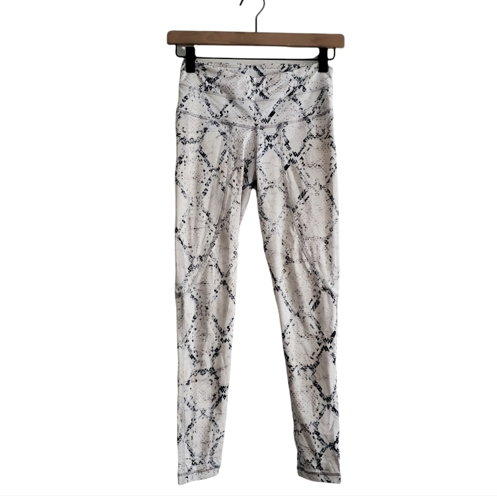 Varley Duncan White Snake Print Athletic Leggings - Picture 2 of 10